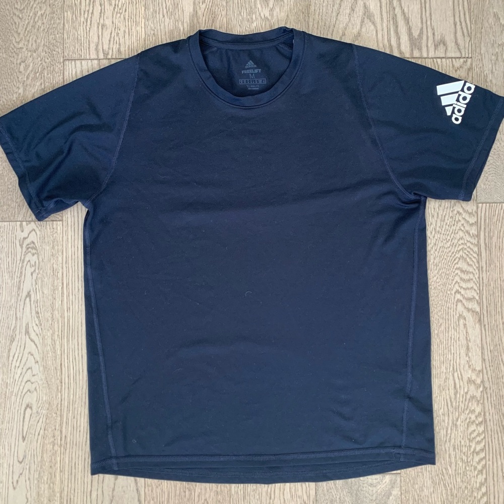 Adidas Freelift Climalite Workout Tee in Navy